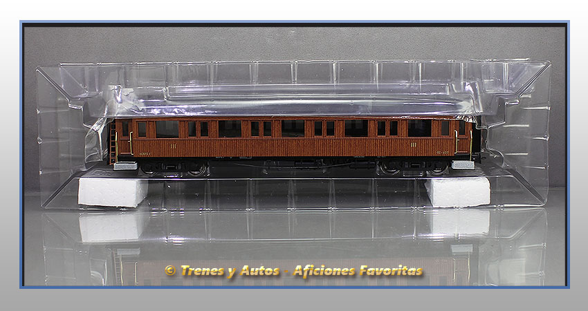 Coche pasajeros madera Largo Recorrido CC-637 - Renfe